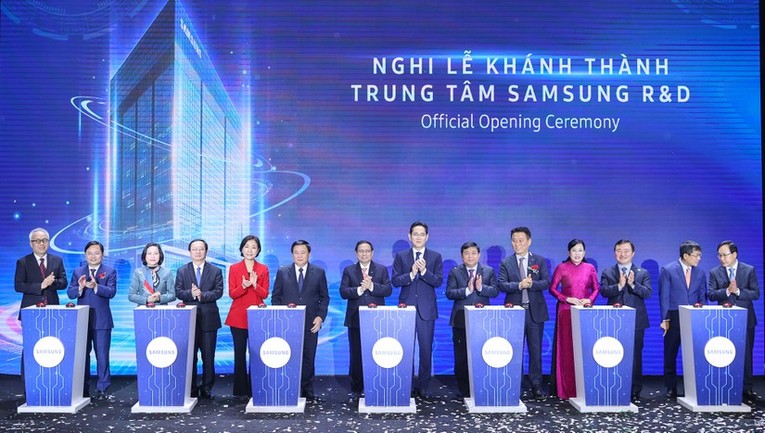 Thủ tướng Phạm Minh Chính dự lễ khánh thành Trung tâm Nghiên cứu và phát triển (R&amp;D) của Samsung tại Việt Nam (Ảnh: VGP)