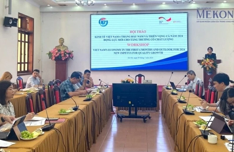 CIEM cập nhật 2 kịch bản tăng trưởng kinh tế năm 2024