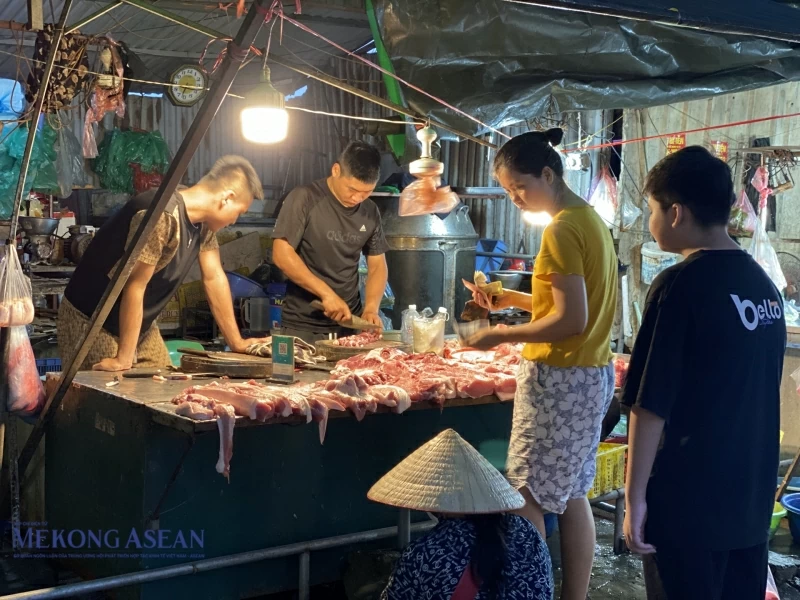 Hà Nội: Giá thực phẩm biến động ra sao sau kỳ tăng lương 1/7?