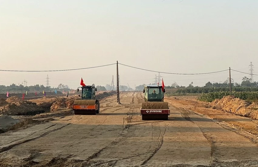 Hà Nội: Đề nghị tháo gỡ vướng mắc liên quan dự án đường Vành đai 4