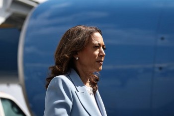 Bà Kamala Harris giành được ưu thế trong các cuộc thăm dò