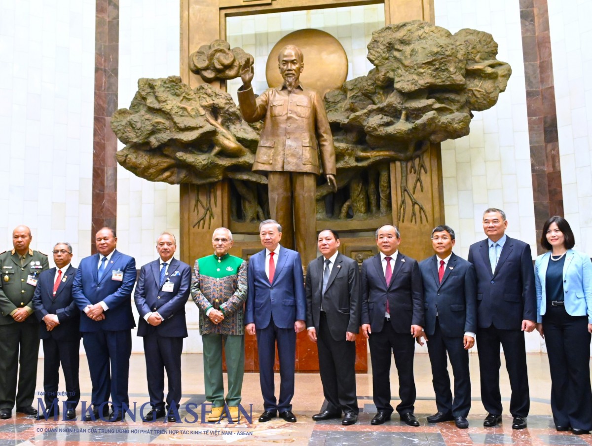 Chủ tịch nước Tô Lâm và Tổng thống Timor Leste thăm Bảo tàng Hồ Chí Minh