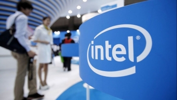 Intel sa thải 17.500 nhân viên