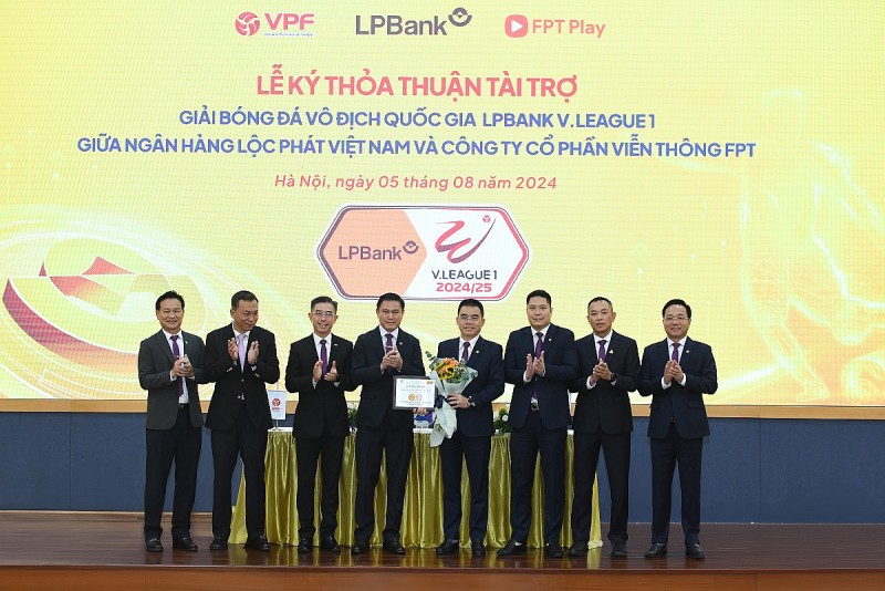 LPBank là nhà tài trợ chính Giải bóng đá VĐQG LPBank V.League 1 – 2024/25