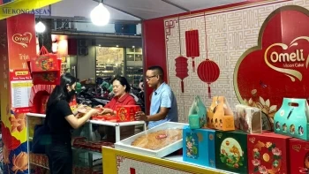 Thị trường bánh trung thu Hà Nội: Vừa bán vừa ngóng