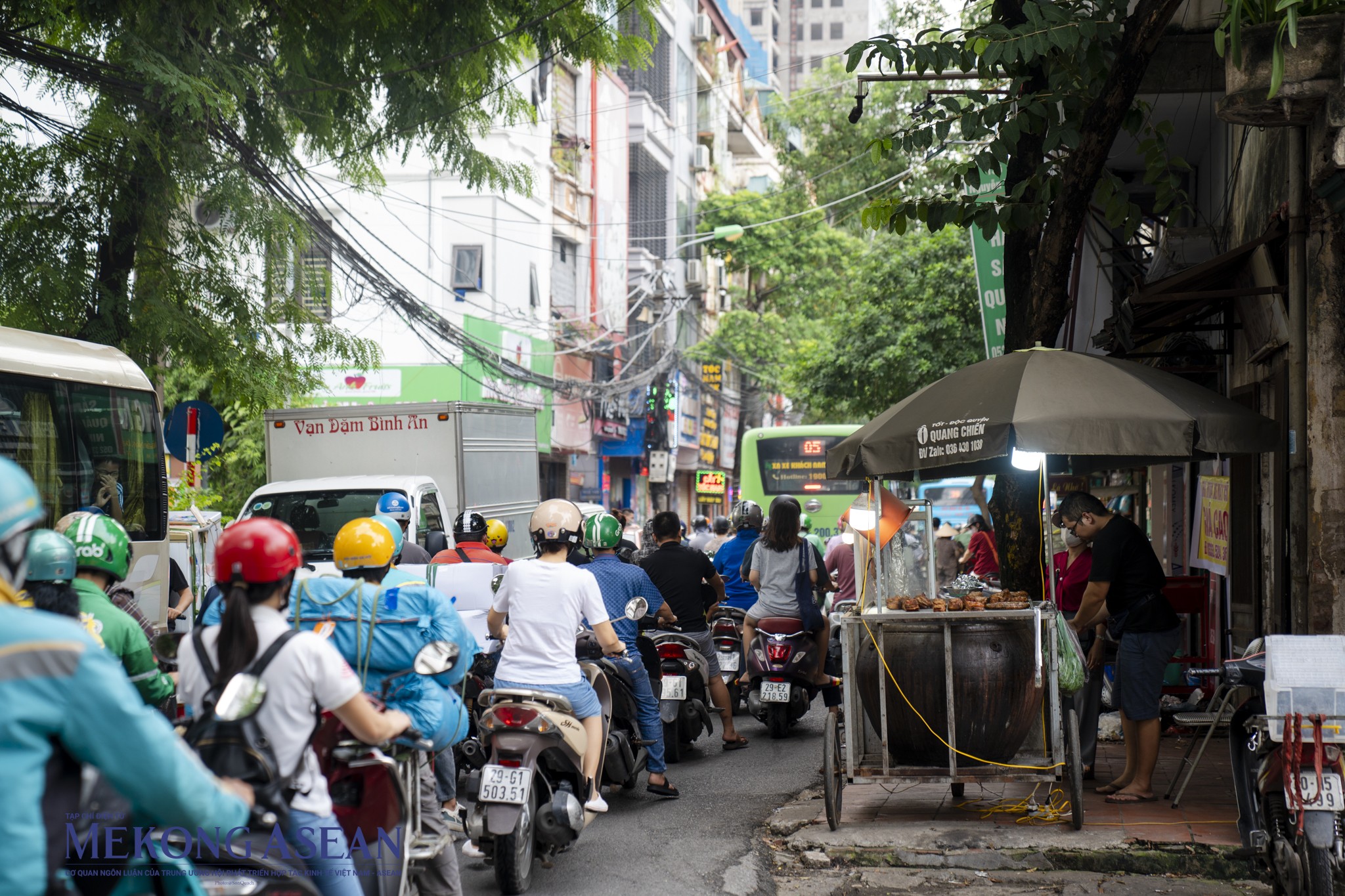 Hà Nội: Hiện trạng đường Nguyễn Tuân sắp mở rộng để giảm ùn tắc