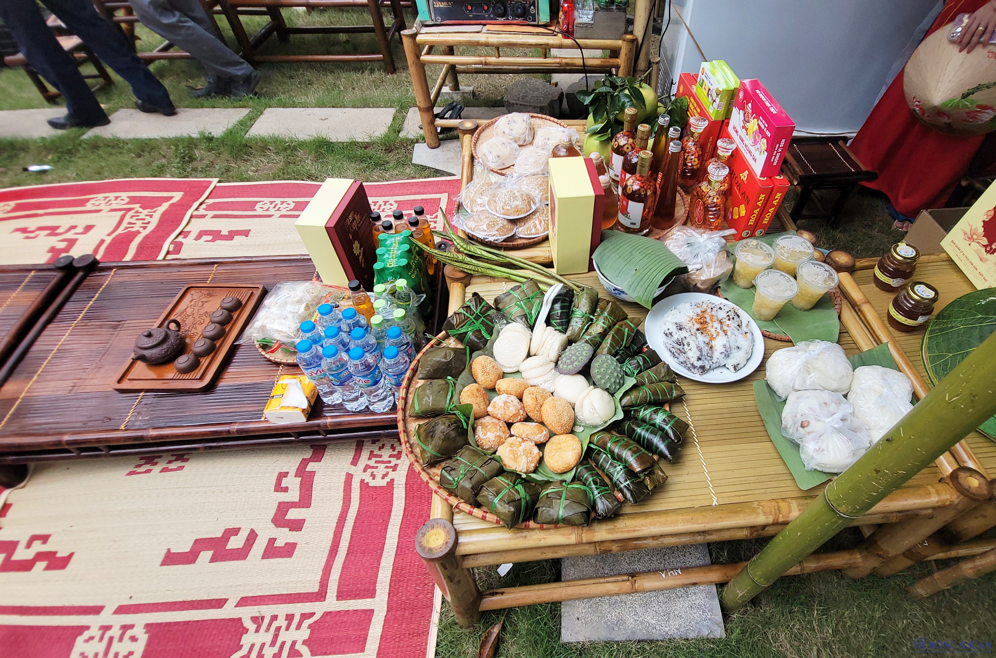 Tái hiện chợ quê tại di tích đền Kiếp Bạc ở Hải Dương Tái hiện chợ quê tại di tích đền Kiếp Bạc ở Hải Dương