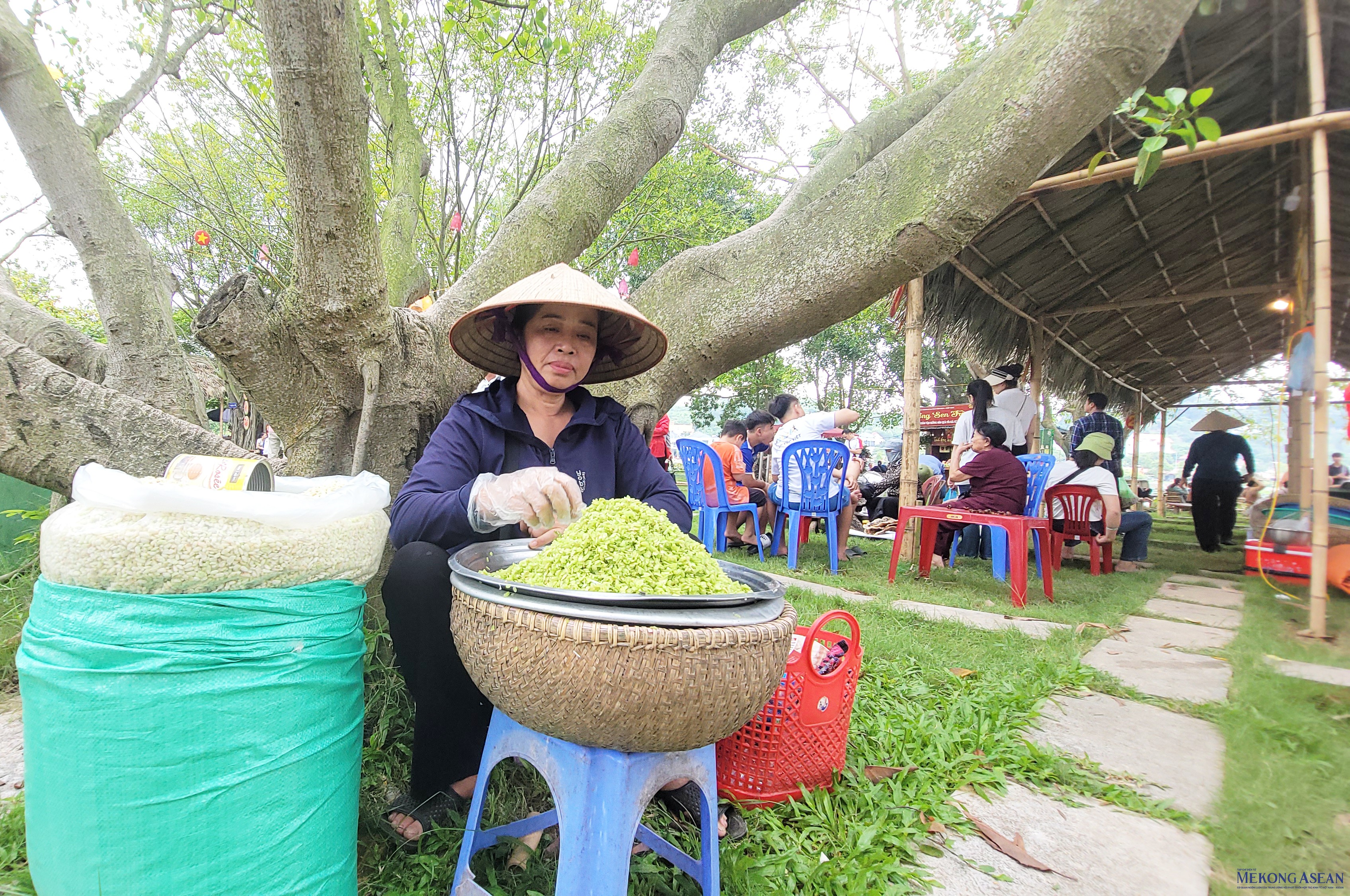 Tái hiện chợ quê tại di tích đền Kiếp Bạc ở Hải Dương