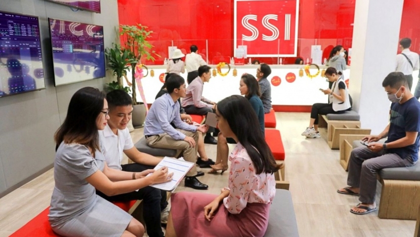 SSI quý 3/2024: Mảng môi giới sụt giảm, nhắm 'trúng' một cổ phiếu ngân hàng