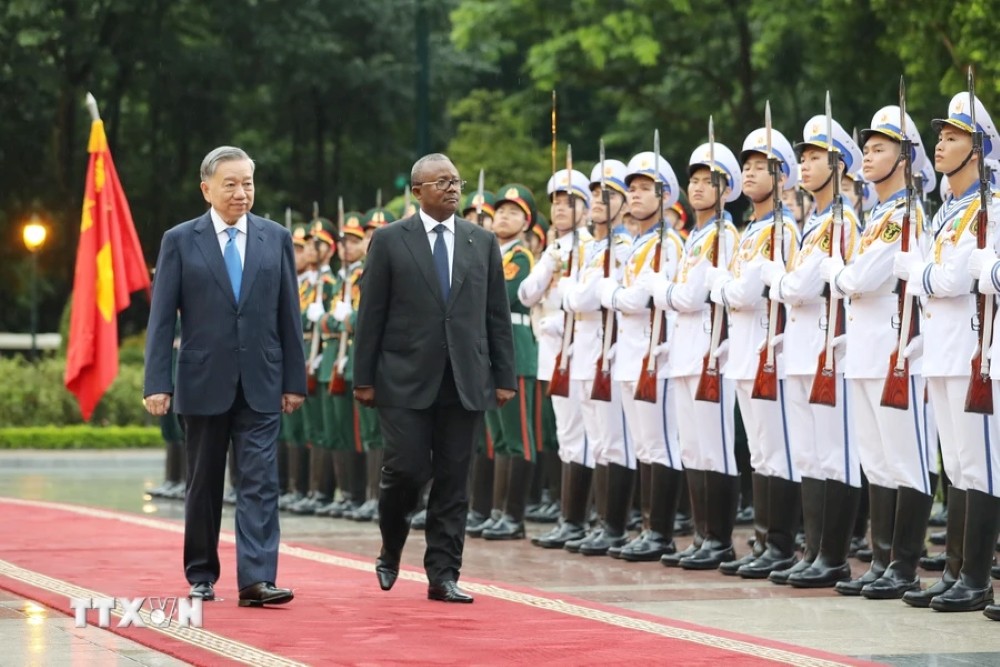 Tổng Bí thư, Chủ tịch nước Tô Lâm chủ trì lễ đón chính thức Tổng thống Guinea-Bissau