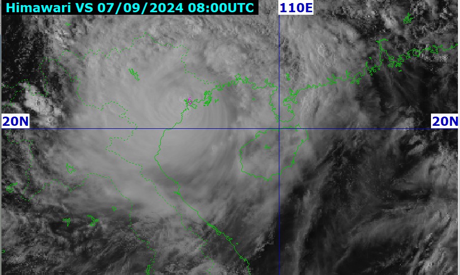 Bão số 3 đang đổ bộ đất liền, tâm bão tại tỉnh Quảng Ninh, TP Hải Phòng