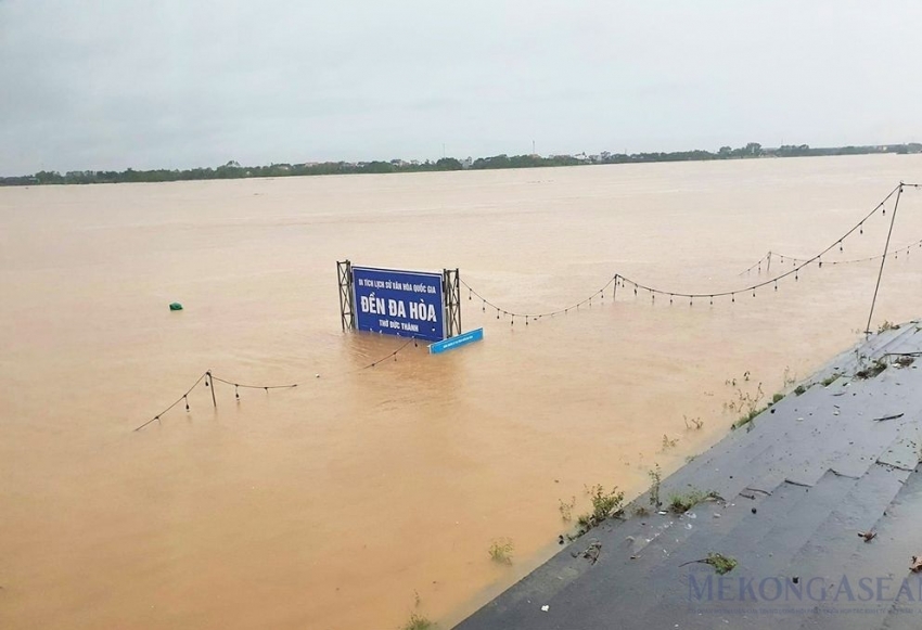 Hưng Yên phát lệnh báo động 2 trên tuyến đê tả sông Hồng