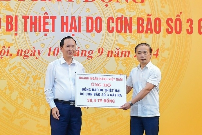 Ngành ngân hàng ủng hộ 38,4 tỷ đồng hỗ trợ khắc phục thiệt hại do bão số 3