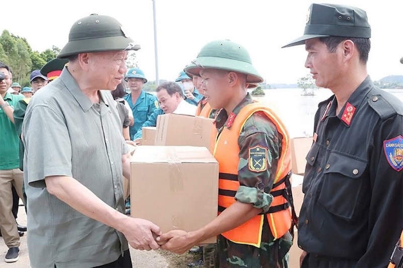 Tổng Bí thư, Chủ tịch nước Tô Lâm kiểm tra công tác phòng, chống lụt bão tại Tuyên Quang