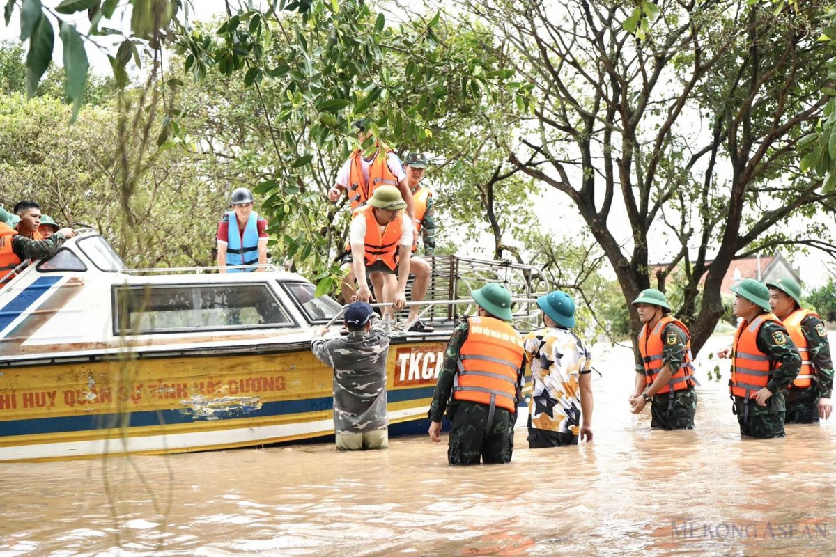 Ngân hàng đồng loạt hỗ trợ vay vốn, giảm lãi sau cơn bão số 3