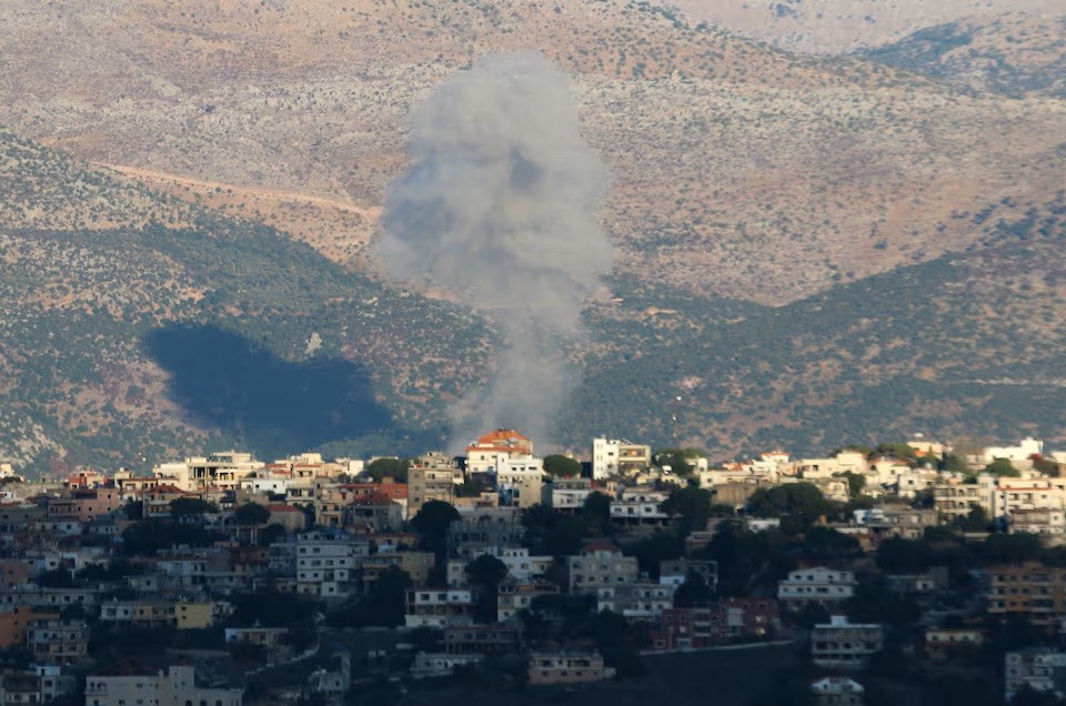 Israel không kích đồng loạt hàng trăm mục tiêu tại Lebanon