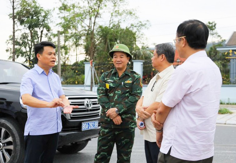 Chủ tịch UBND tỉnh Hải Dương Lê Ngọc Châu kiểm tra tiến độ một số dự án trên địa bàn thành phố Chí Linh.