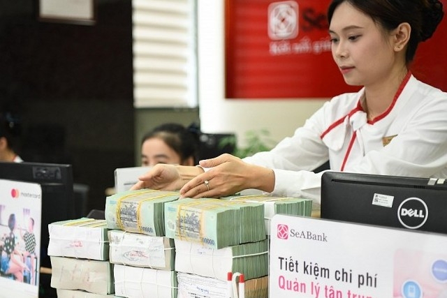 Ngân hàng tiên phong đón đầu làn sóng kinh tế xanh lam