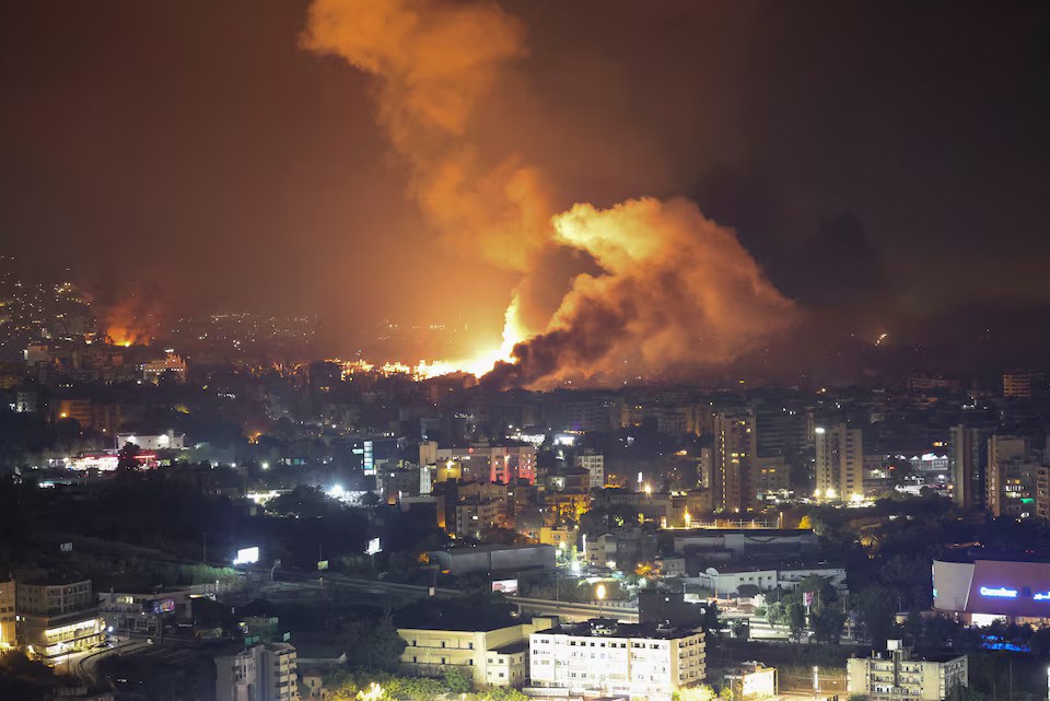 Israel tiếp tục không kích dữ dội vào Lebanon