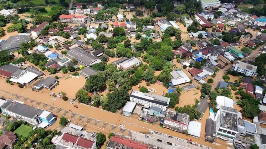 Lũ lụt tấn công Chiang Mai và 19 tỉnh miền bắc Thái Lan