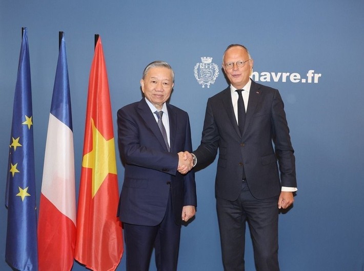 Tổng Bí thư, Chủ tịch nước Tô Lâm và Thị trưởng thành phố Le Havre Edouard Philippe.