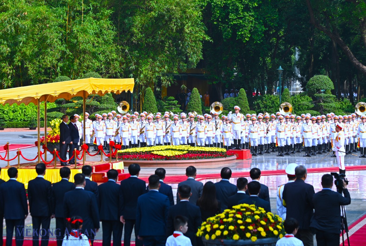 Quang cảnh lế đón