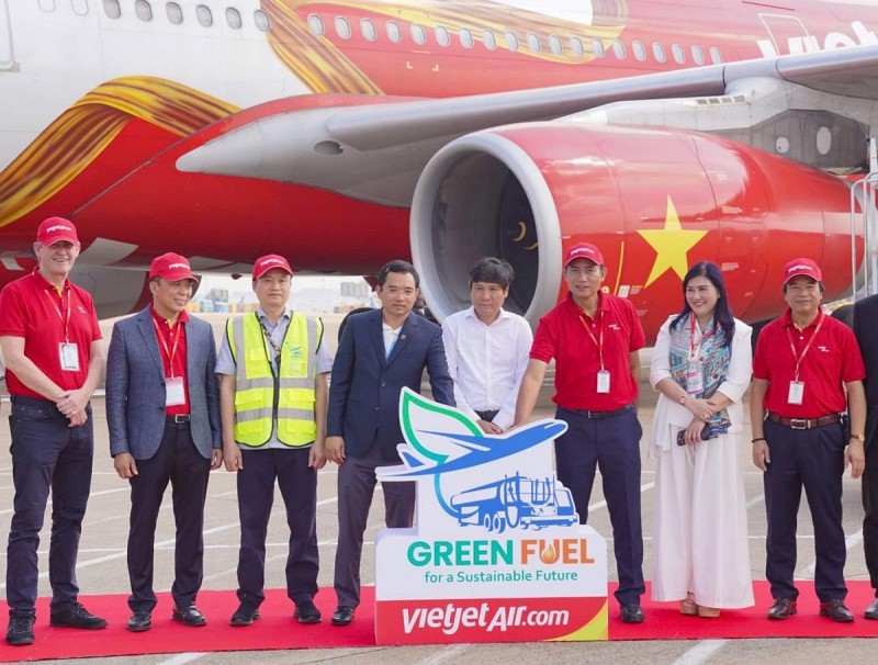 Vietjet tiên phong khai thác chuyến bay sử dụng nhiên liệu hàng không bền vững SAF