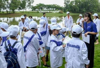 Vinamilk lan tỏa ý thức bảo vệ môi trường qua siêu nhà máy sữa và trang trại Green Farm