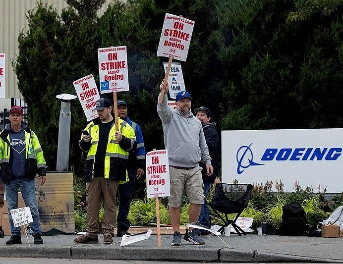 3 thống đốc bang Mỹ kêu gọi chấm dứt cuộc đình công tại Boeing