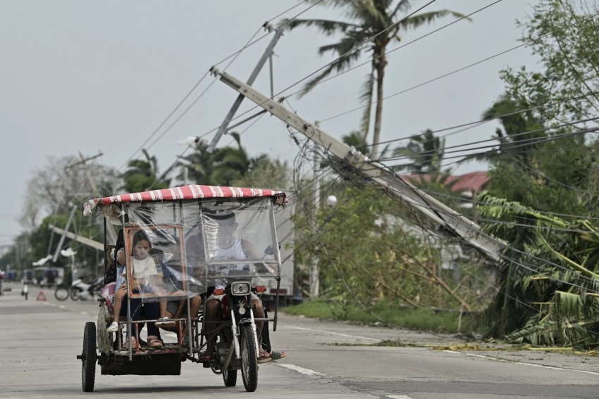 Bão Toraji khiến Philippines phải sơ tán 2.500 ngôi làng