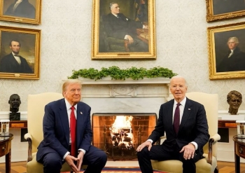 Tổng thống Joe Biden và ông Donald Trump gặp nhau tại Nhà Trắng