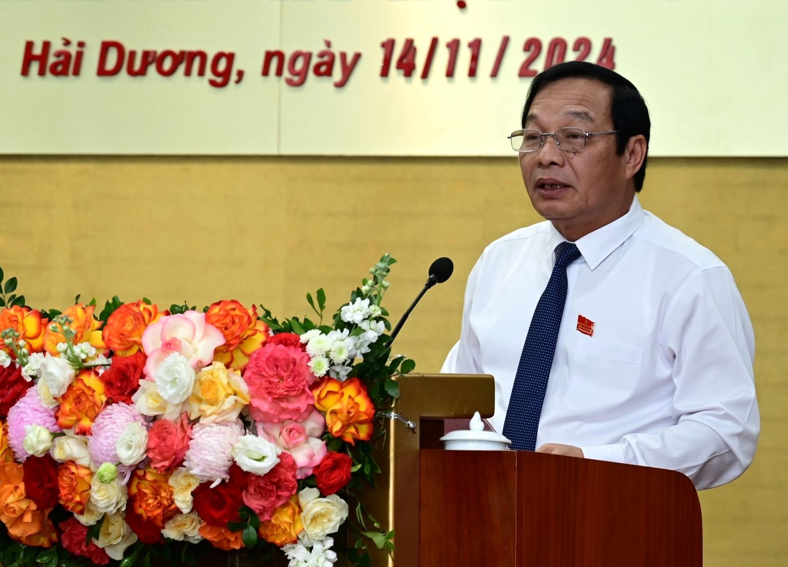 Ông Lê Văn Hiệu, Phó Bí thư Thường trực Tỉnh ủy, Chủ tịch HĐND tỉnh, Trưởng đoàn Đại biểu Quốc hội tỉnh Hải Dương phát biểu tại kỳ họp.