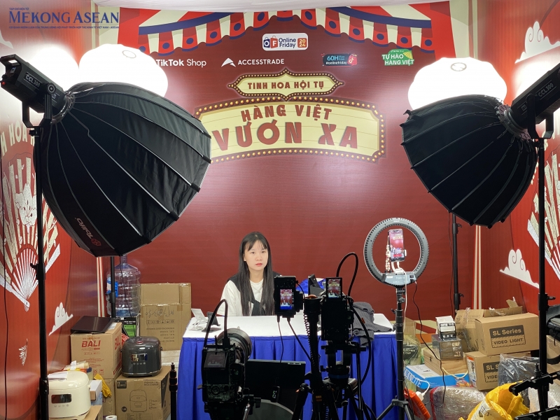 Sự kiện livestream mua sắm siêu lớn tại Cung Thiếu nhi Hà Nội từ ngày 29/11 đến ngày 01/12 sẽ là tâm điểm của mùa mua sắm trực tuyến năm nay. Ảnh: Hà Anh/Mekong ASEAN.