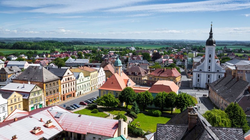 Nhiệt độ đạt mức kỷ lục 19,6 độ C tại thị trấn Javornik của Cộng h&ograve;a Czech, ng&agrave;y 1/1. Ảnh: Adobe Stock