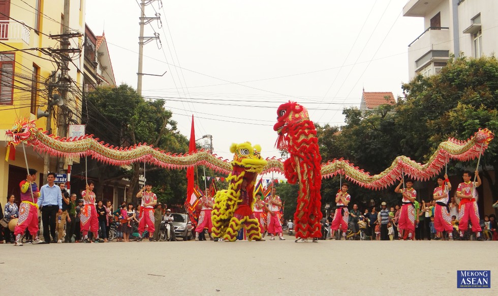 Lễ hội đ&atilde; trở th&agrave;nh nơi hội tụ, điểm nhấn trong quảng b&aacute; n&eacute;t đẹp về kiến tr&uacute;c, văn h&oacute;a truyền thống của Phố Hiến xưa - th&agrave;nh phố Hưng Y&ecirc;n h&ocirc;m nay.