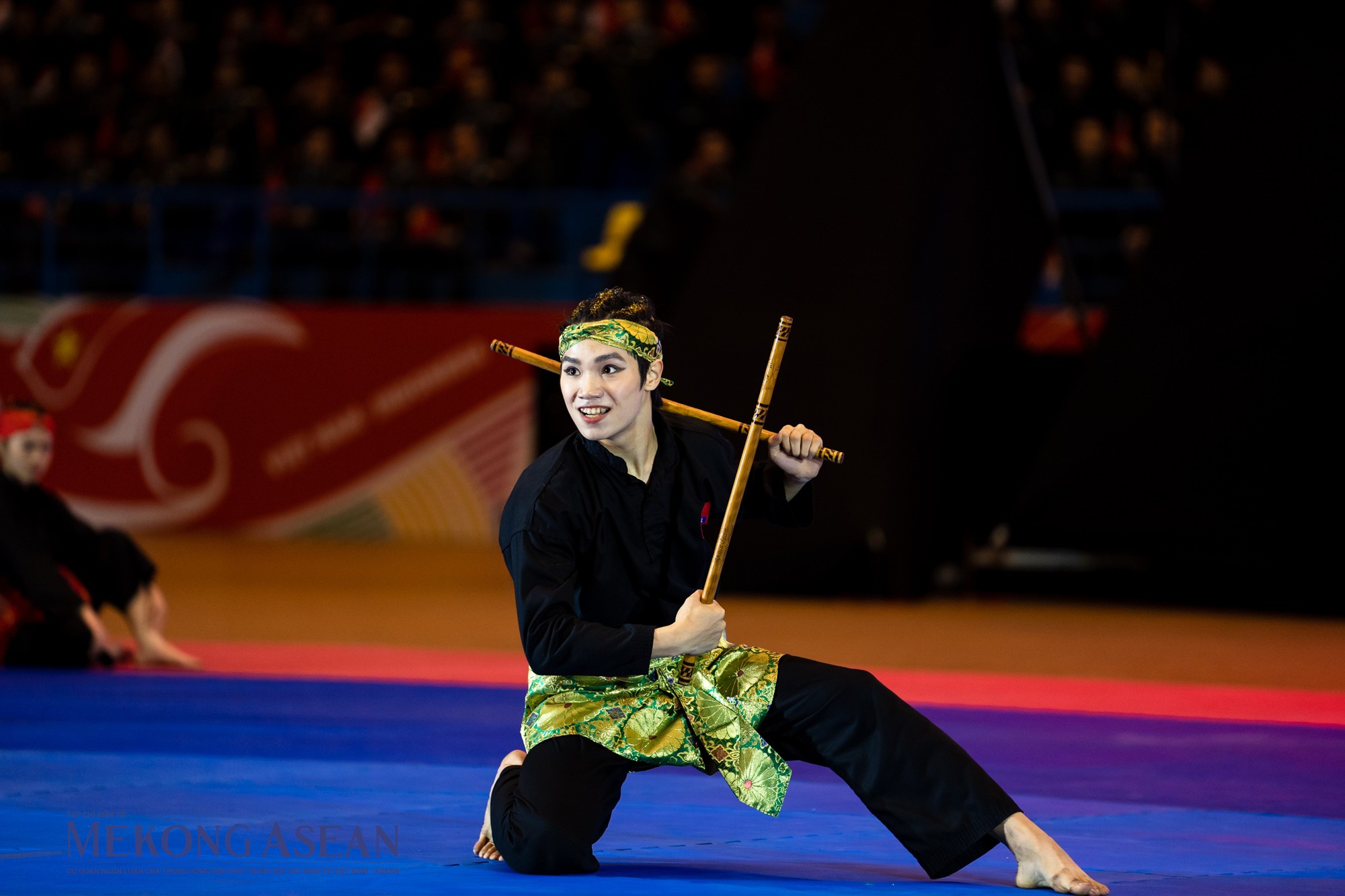 Pencak Silat l&agrave; một m&ocirc;n v&otilde; xuất ph&aacute;t từ Indonesia. M&ocirc;n v&otilde; n&agrave;y được đưa v&agrave;o thi đấu lần đầu ti&ecirc;n tại SEA Games 15 (năm 1989 tại Malaysia) cho 2 thể loại: biểu diễn v&agrave; đối kh&aacute;ng.