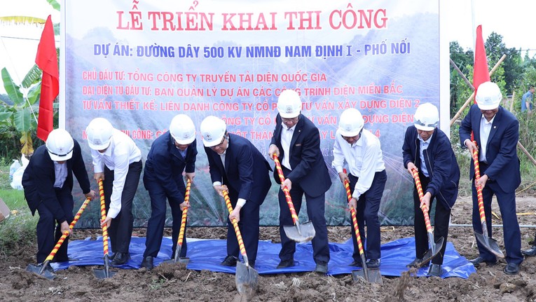 Lễ triển khai thi c&ocirc;ng đường d&acirc;y 500kV Nam Định I &ndash; Phố Nối tổ chức tại Th&aacute;i B&igrave;nh ng&agrave;y 18/1/2024. Nguồn: EVNNPT.