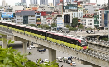 Vận hành đoạn trên cao metro Nhổn - ga Hà Nội tháng 6/2024