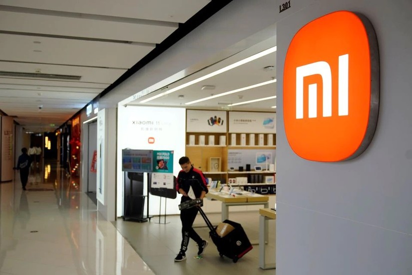 Cửa h&agrave;ng của Xiaomi tại Thượng Hải, Trung Quốc. Ảnh: Reuters