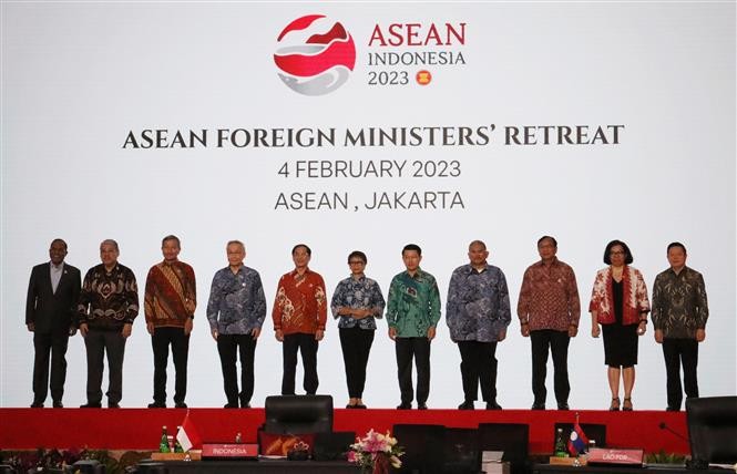 C&aacute;c Bộ trưởng Ngoại giao ASEAN v&agrave; Timor Leste tại Hội nghị hẹp Bộ trưởng Ngoại giao ASEAN 2023 ở Jakarta (Indonesia).