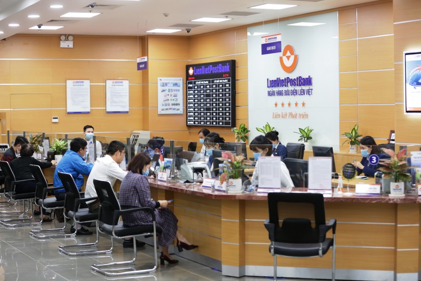 VNPost được ph&eacute;p tho&aacute;i hơn 140,5 triệu cổ phần tại LienVietPostBank