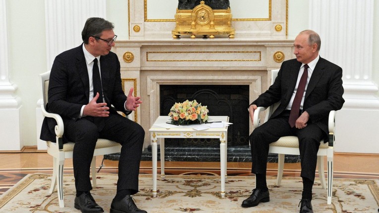 Tổng thống Nga Vladimir Putin v&agrave; Tổng thống Serbia Aleksandar Vucic. Ảnh: Sputnik