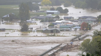 Cơn bão thế kỷ Gabrielle càn quét khắp New Zealand