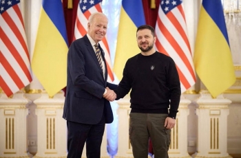 Tổng thống Mỹ Joe Biden bất ngờ đến Ukraine, cam kết ủng hộ Kiev