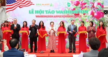 Rộn ràng mua sắm tại Lễ hội Táo Washington siêu thị BRGMart 2023