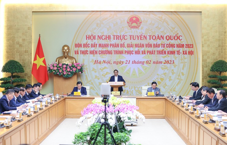 Hội nghị trực tuyến to&agrave;n quốc đ&ocirc;n đốc đẩy mạnh ph&acirc;n bổ, giải ng&acirc;n vốn đầu tư c&ocirc;ng v&agrave; thực hiện Chương tr&igrave;nh phục hồi v&agrave; ph&aacute;t triển kinh tế - x&atilde; hội.