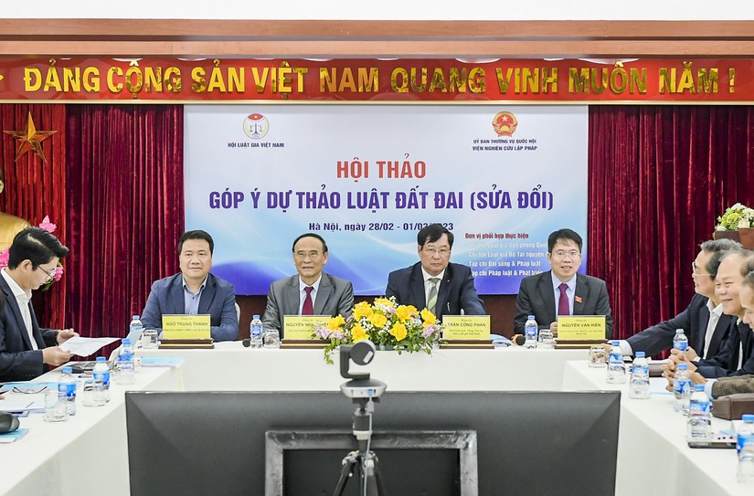 Hội thảo g&oacute;p &yacute; Luật Đất đai (sửa đổi). Ảnh: Trọng T&ugrave;ng