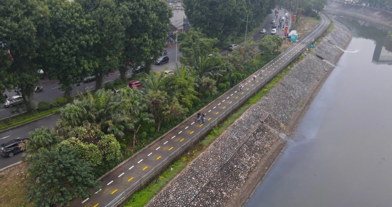 L&agrave;n đường bắt đầu từ Ng&atilde; Tư Sở đến Cầu Giấy, d&agrave;i 2,3km. Nguồn: VTV.