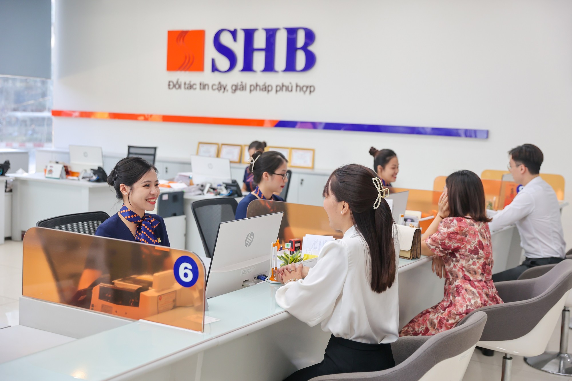 SHB đang trong qu&aacute; tr&igrave;nh t&igrave;m kiếm &amp;amp;amp;apos;ch&agrave;ng rể ngoại&amp;amp;amp;apos;, những đối t&aacute;c l&acirc;u d&agrave;i để kh&ocirc;ng chỉ đầu tư vốn m&agrave; c&ograve;n tham gia hỗ trợ quản trị điều h&agrave;nh ng&acirc;n h&agrave;ng, chia sẻ c&ocirc;ng nghệ...