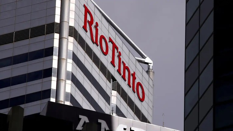 Rio Tinto cho biết sẽ chấm dứt hoạt động kinh doanh với c&aacute;c c&ocirc;ng ty Nga. Ảnh: Reuters